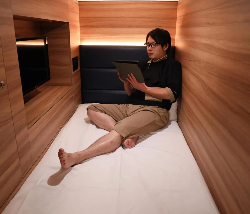 Capsule hotel Smart Stay Shizuku Shinagawa-Oimachi Tokyo Japan